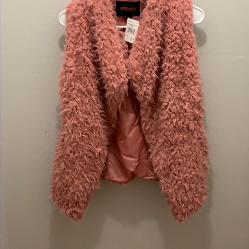 Mauve faux fur vest